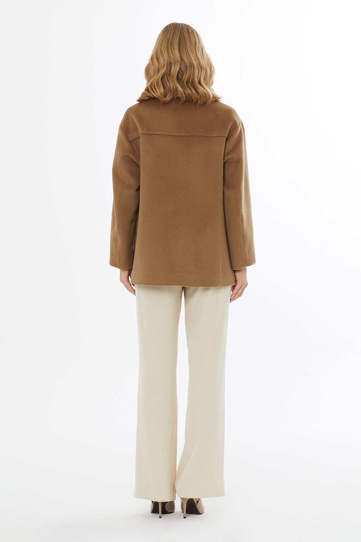 Gömlek Yaka Aplike Cepli Ceket