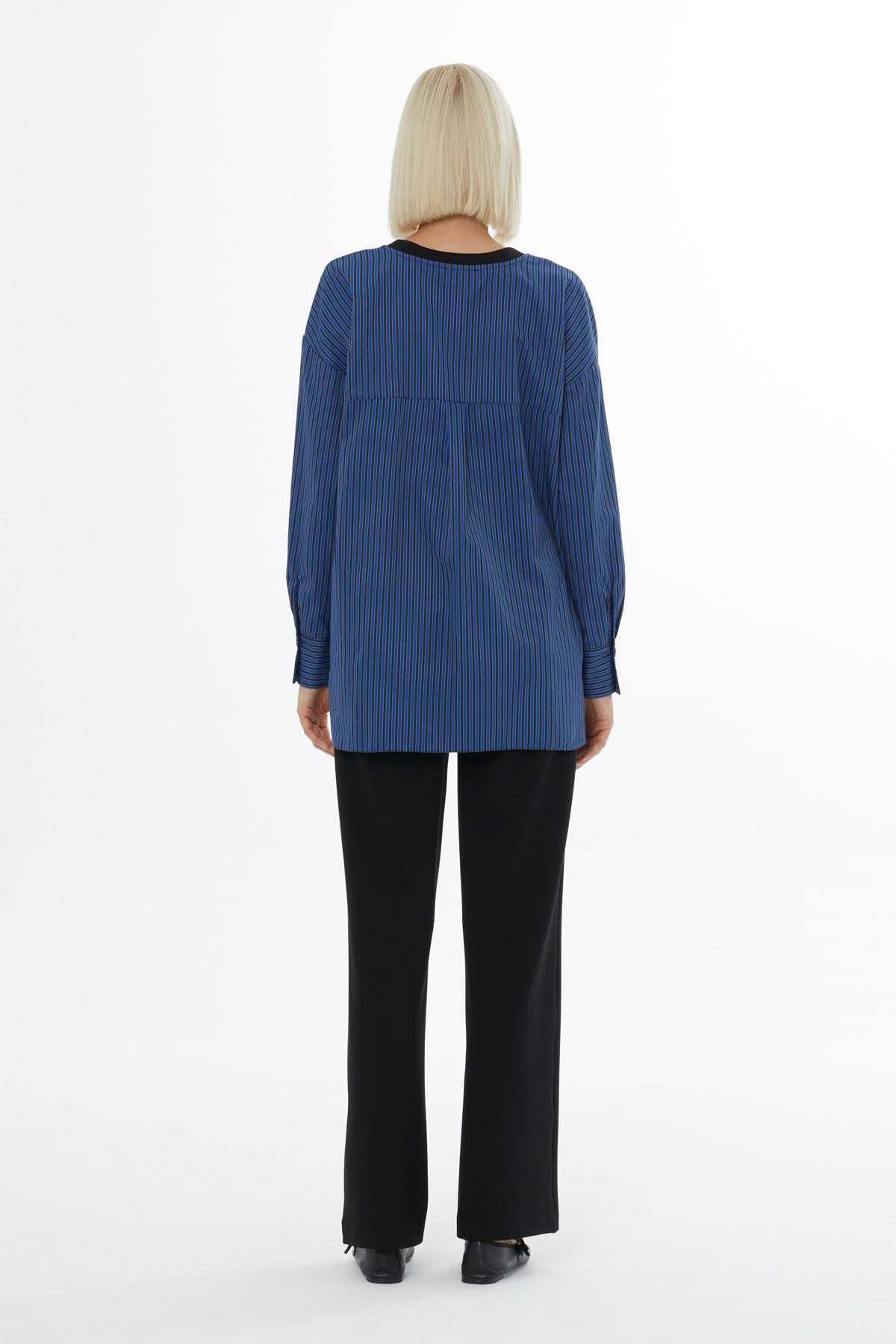 Broş Detaylı Beli Lastikli Eşofman Takımı