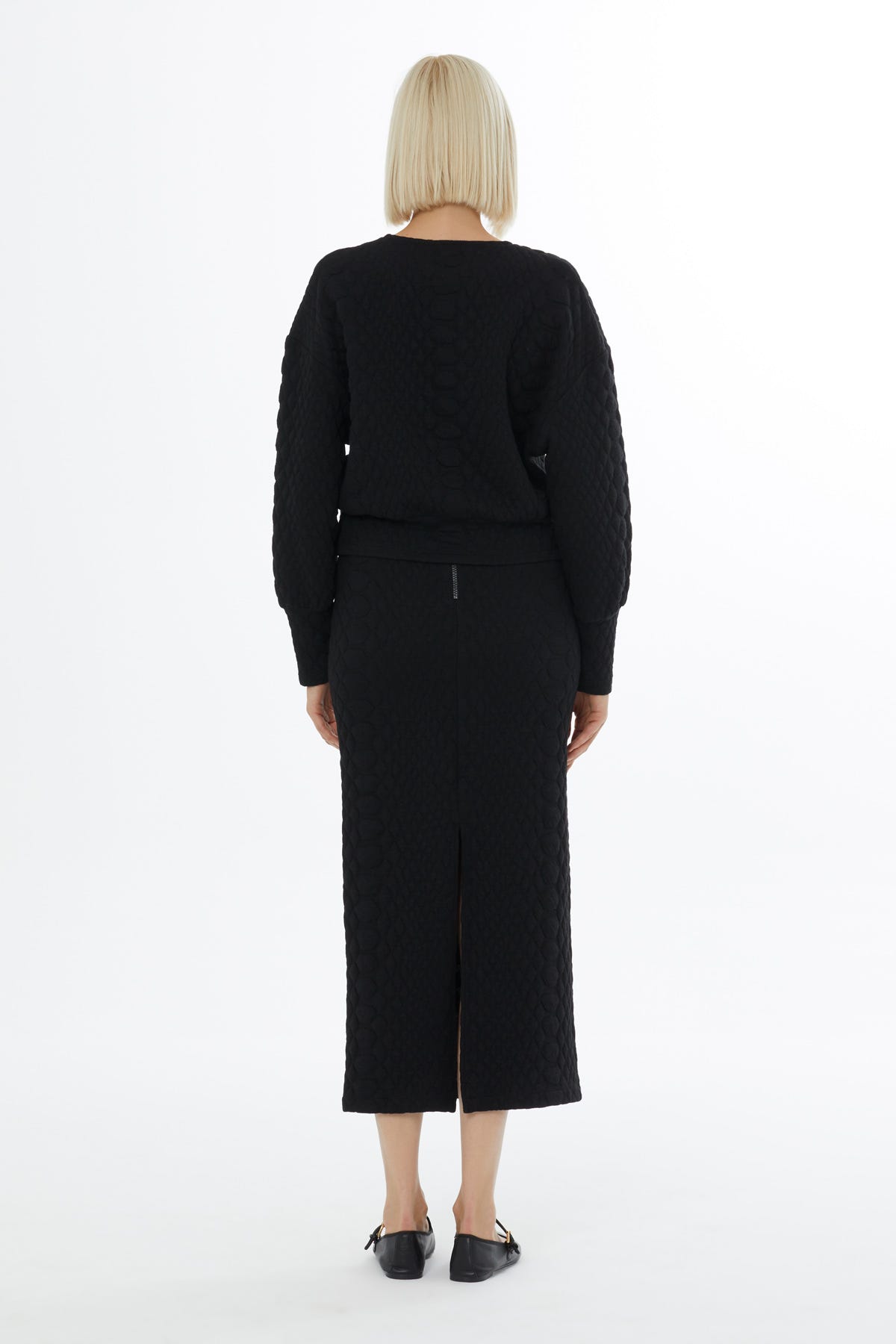 V Yakalı Rahat Kesim Bluz Ve Kalem Etekli Yılan Desenli Dokulu Örme Takım