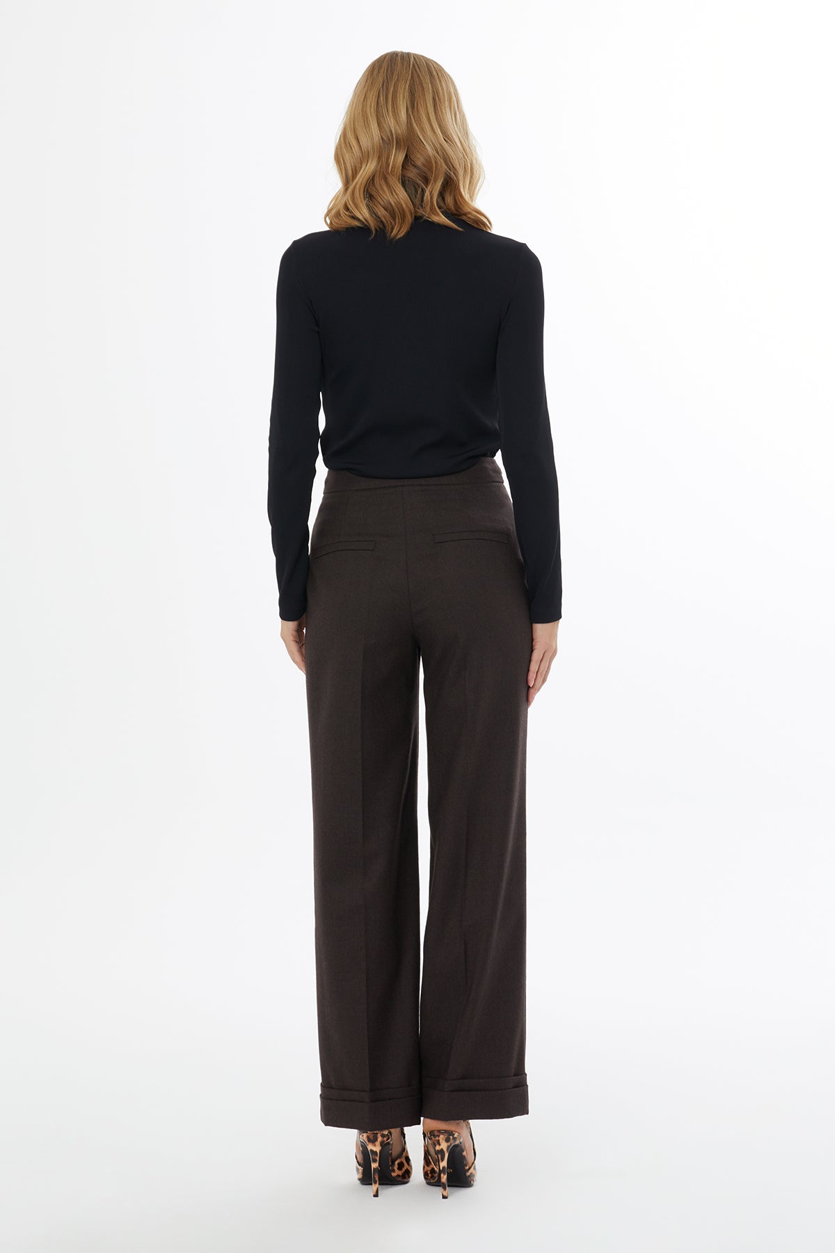 Zincir Toka Aksesuarlı Bol Pantolon