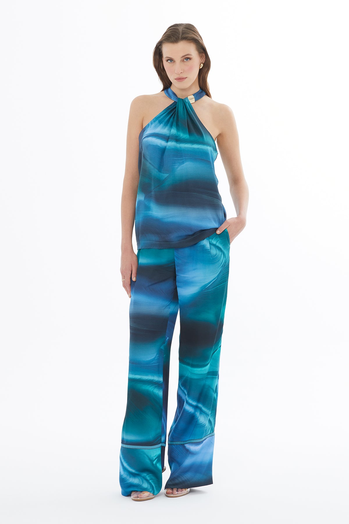 Önü Tokalı Arka Orta Düğmeli Kadın Bluz