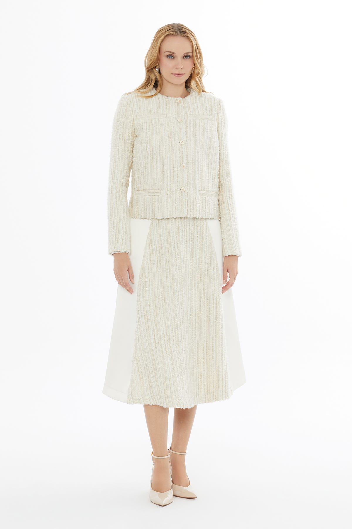 Önden Düğmeli Uzun Kollu Ceket