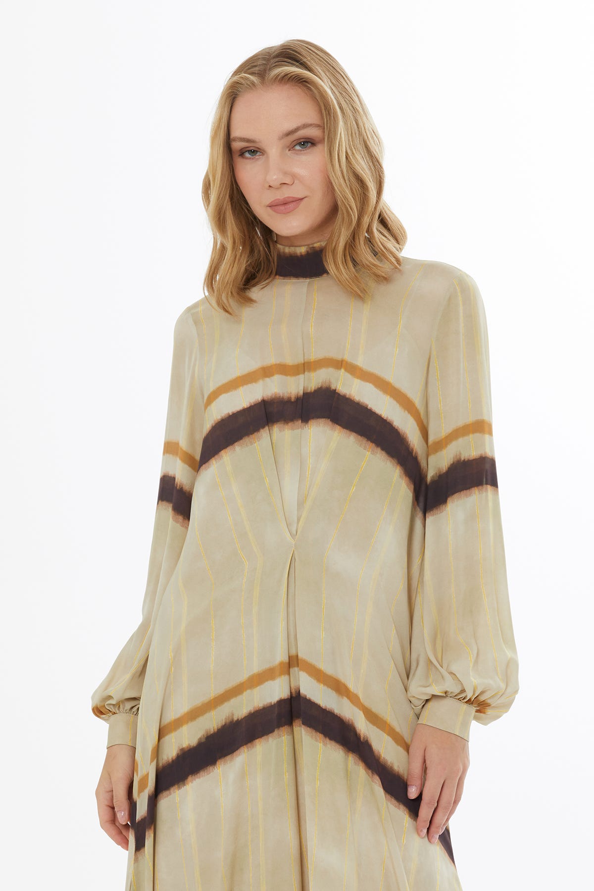 Arkadan Bağlamalı Uzun Kollu Astarlı Uzun Elbise