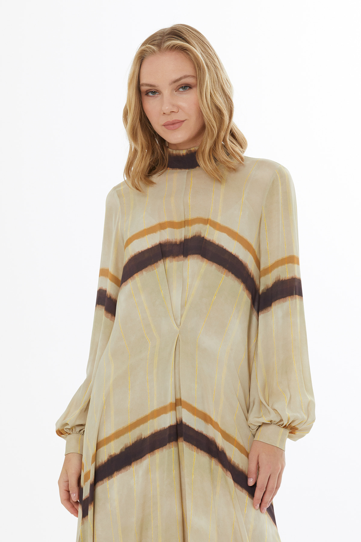 Arkadan Bağlamalı Uzun Kollu Astarlı Uzun Elbise