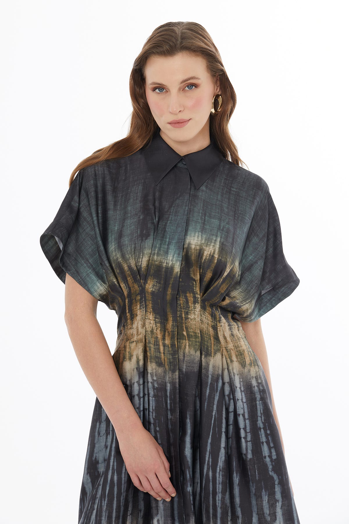 Yakalı Önden Düğmeli Desenli Midi Elbise