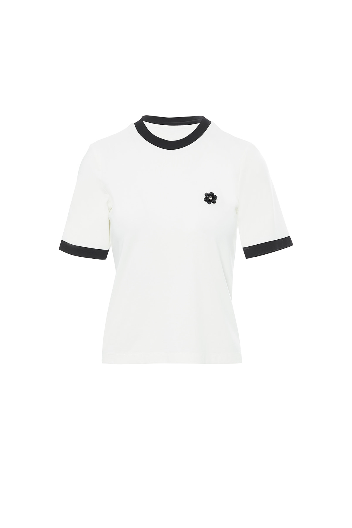 Broşlu Yaka Ve Kol Bantları Garnili T-Shirt