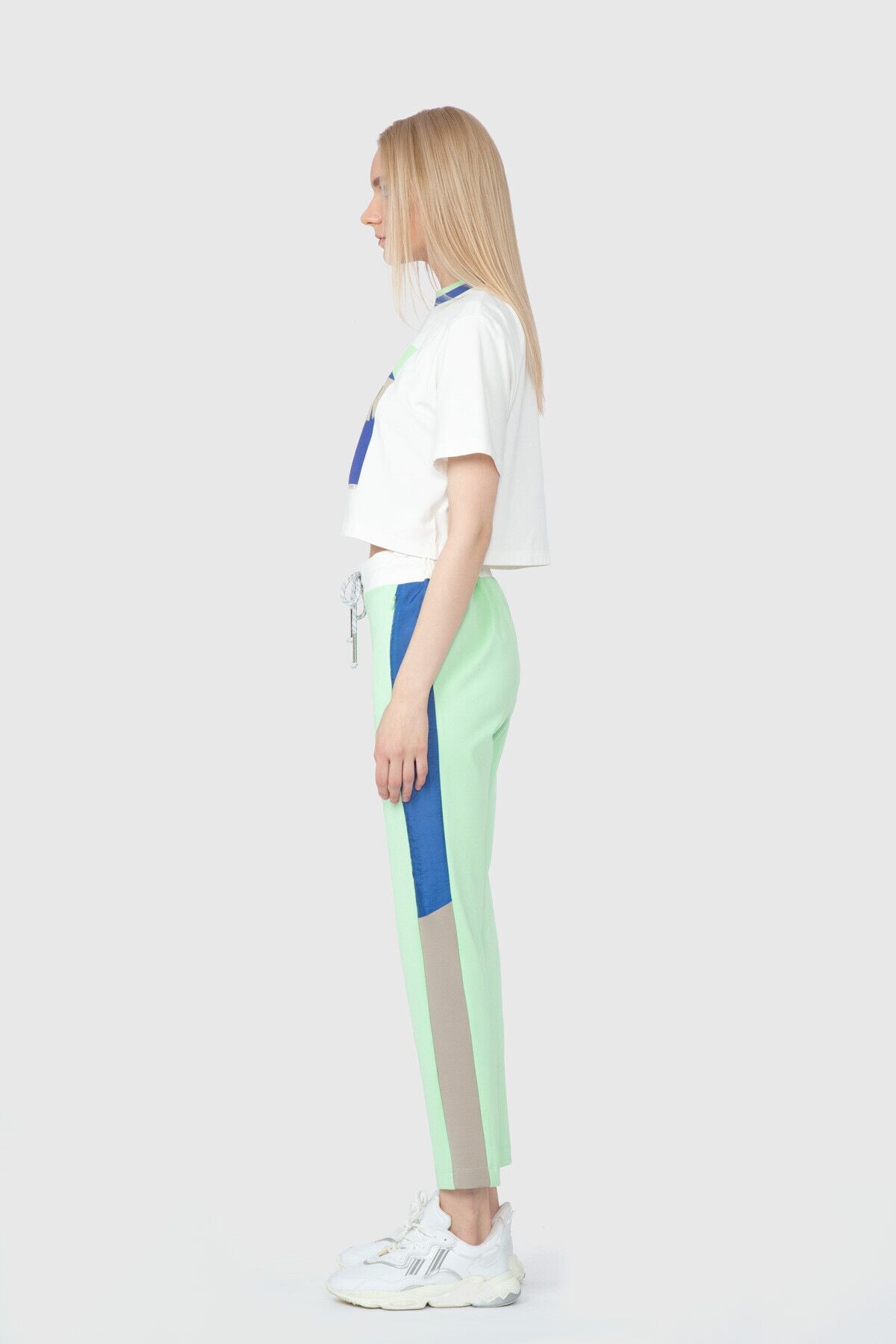 Baskılı Triko Bant Detaylı Crop T-shirt