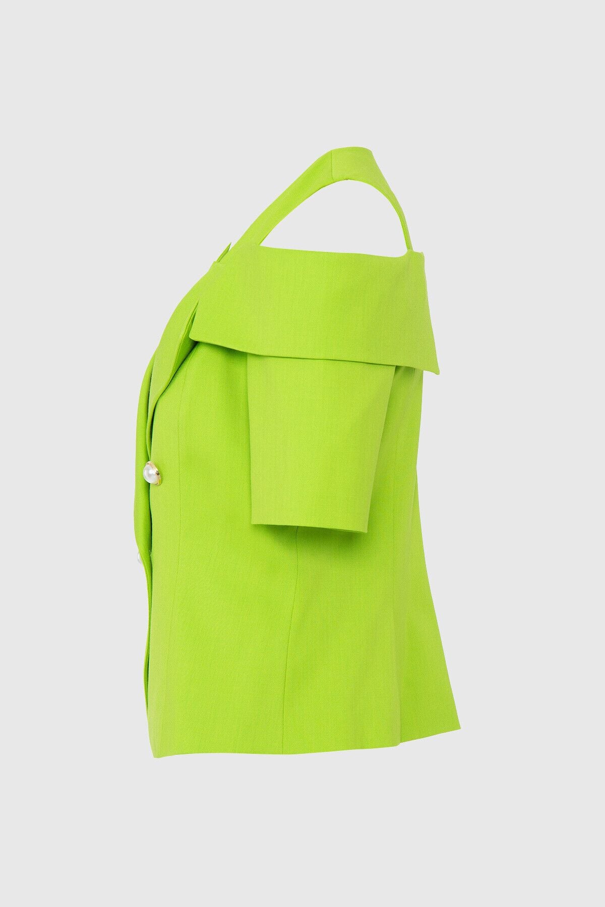 Cut Out Omuz Ve Yaka Detaylı İnce Düğmeli Crop