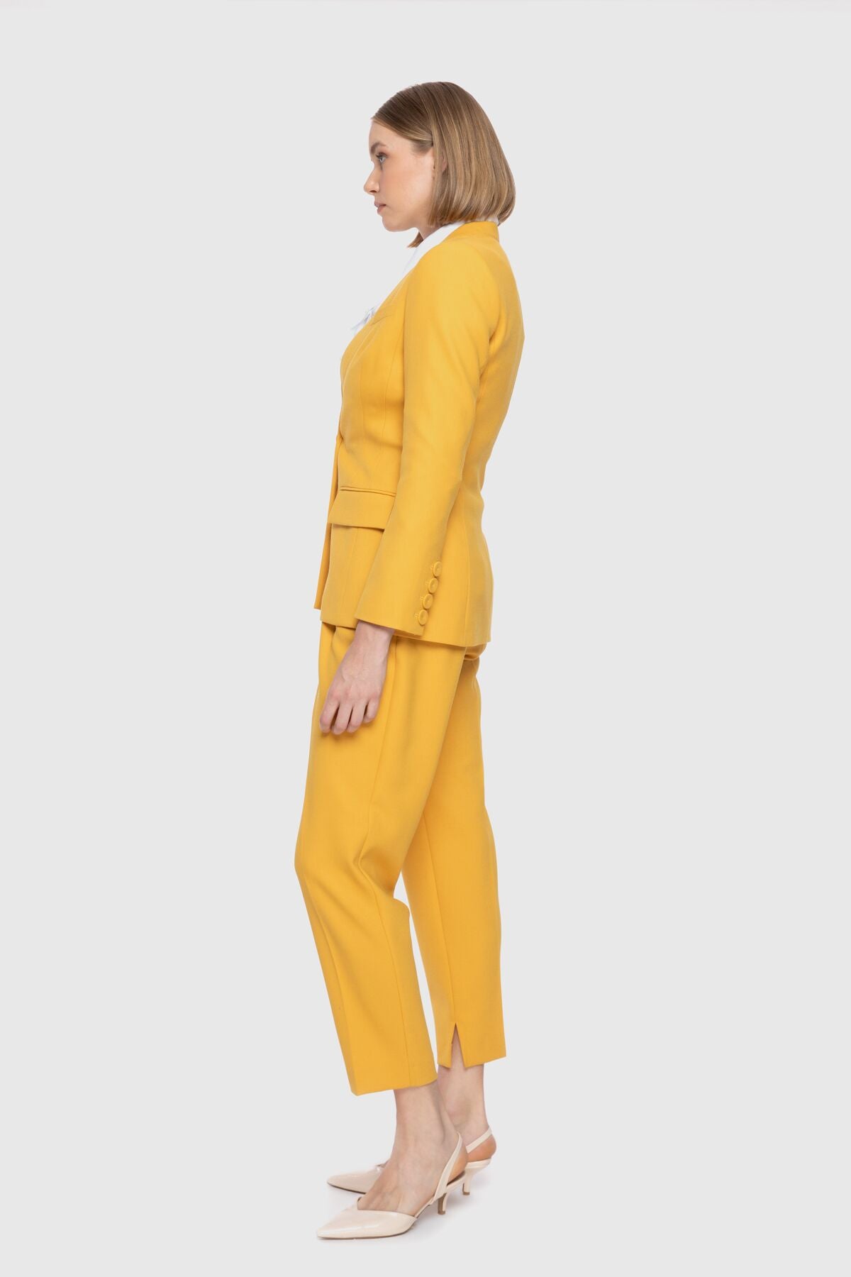 Yakası Dikiş Detaylı Klasik Blazer Ceket