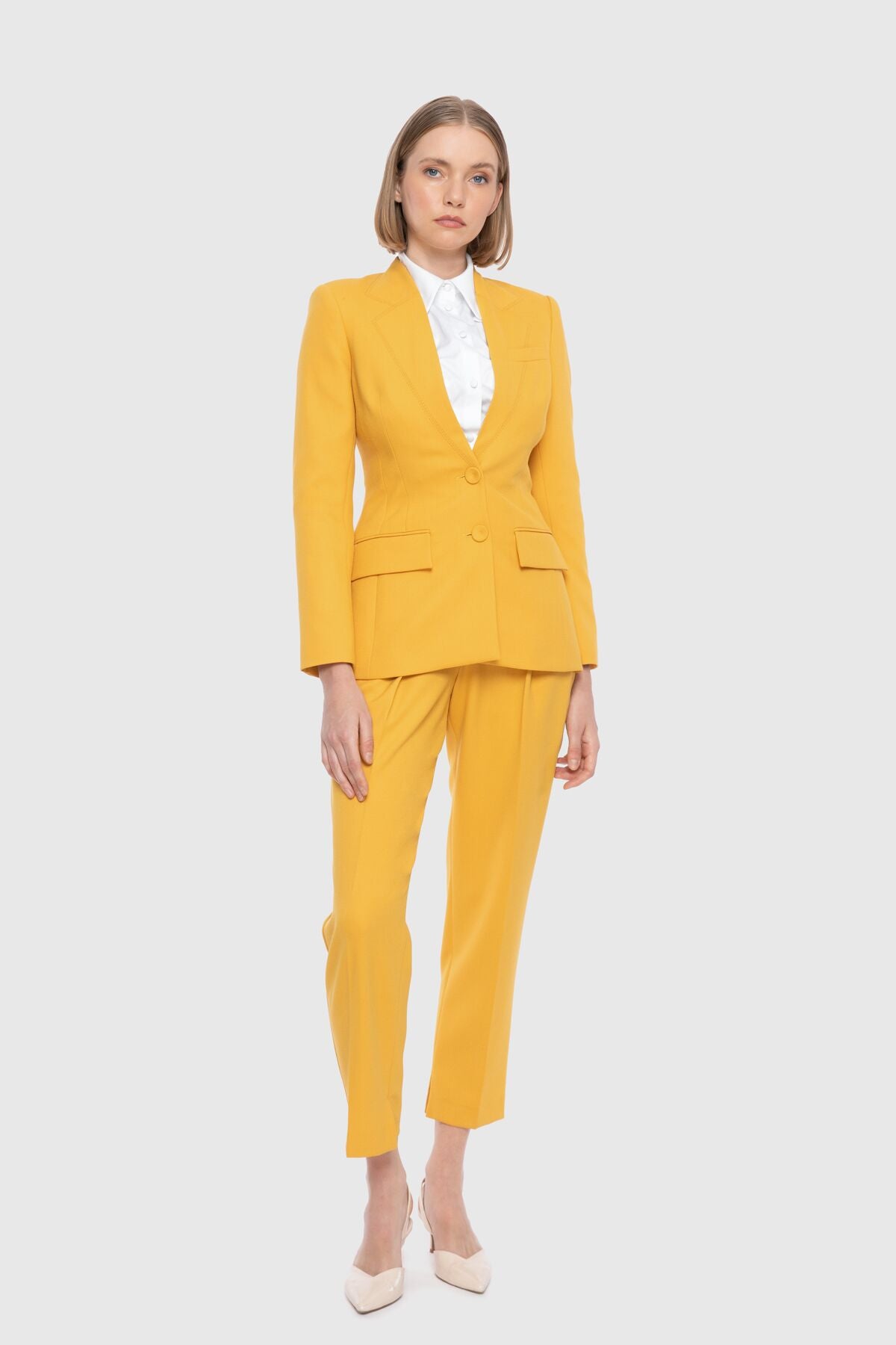 Yakası Dikiş Detaylı Klasik Blazer Ceket