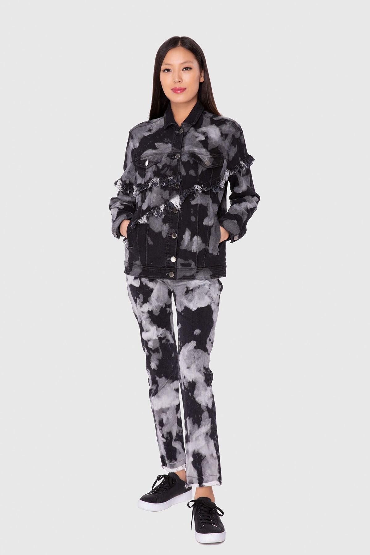 Jakronlu Ve Kontrast Batik Yıkamalı Jean Ceket