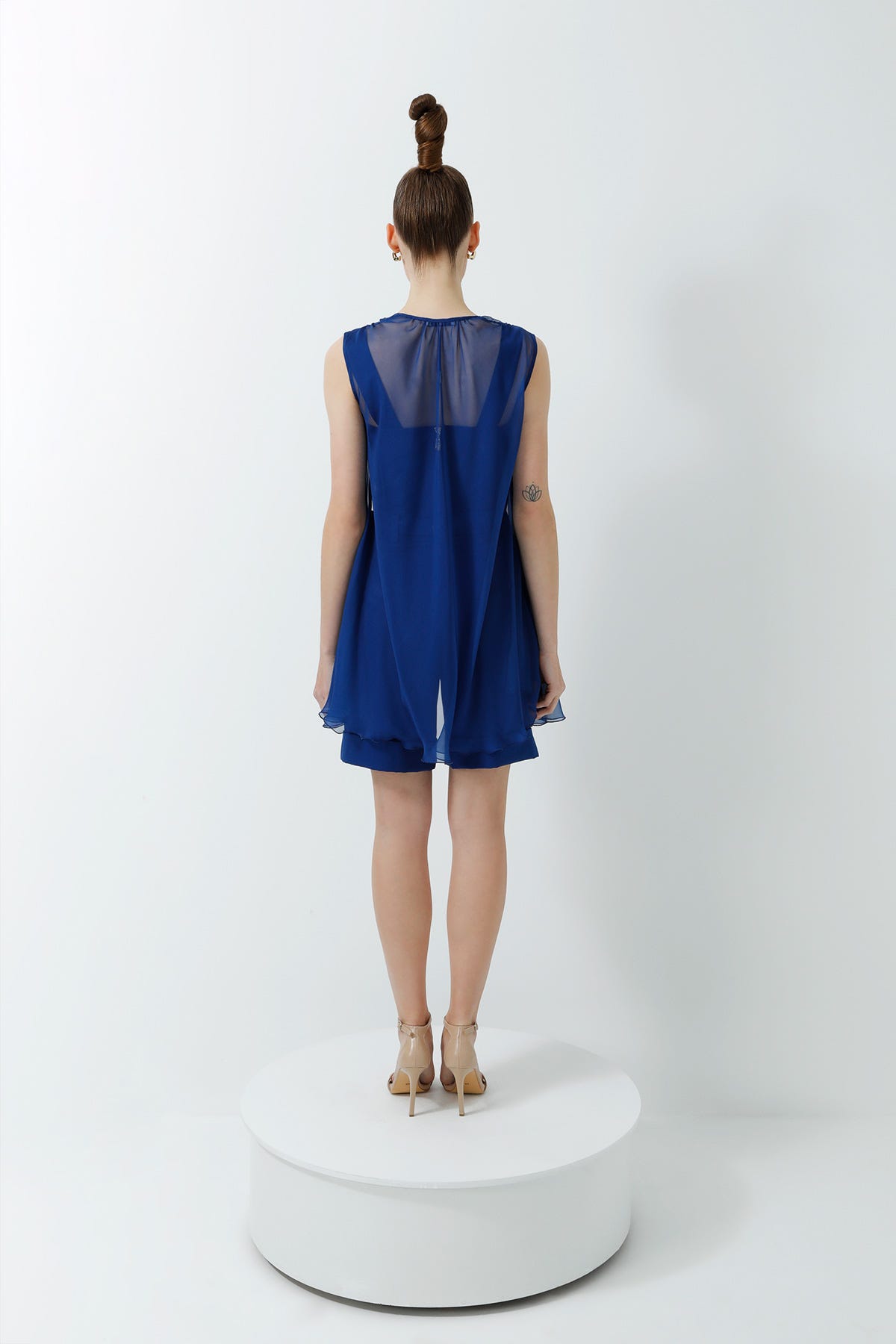 Crop Top Üst Duble Paçalı Şort Yelekli Keten Takım