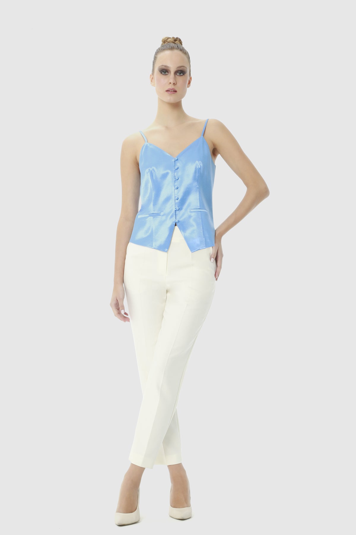 İp Askılı Brit Düğmeli Bluz