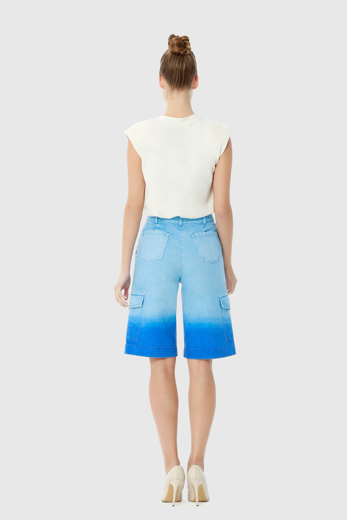 Batik Yıkamalı Cep Detaylı Kot Kargo Şort