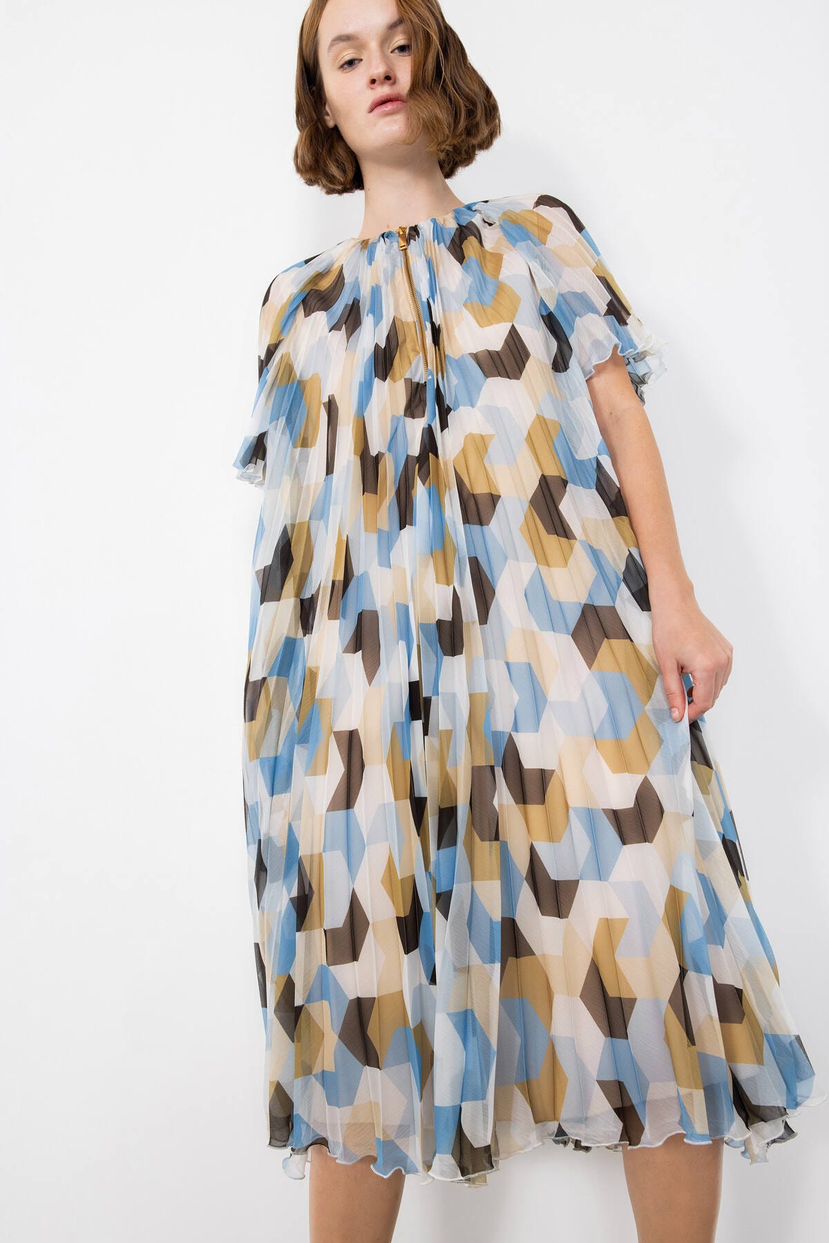 Fermuar Detaylı Piliseli Kısa Kollu Midi Desenli Elbise