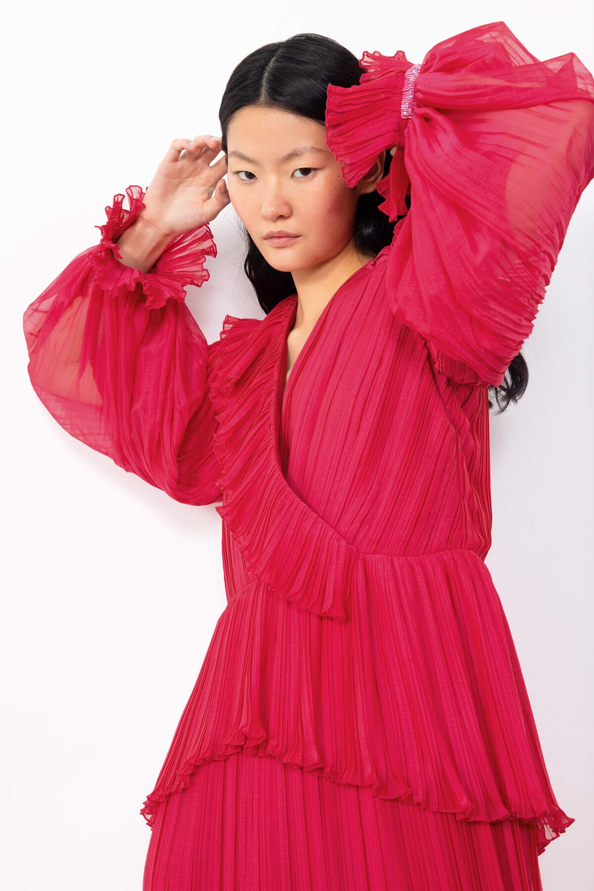 Piliseli V Yaka Uzun Fuşya Elbise