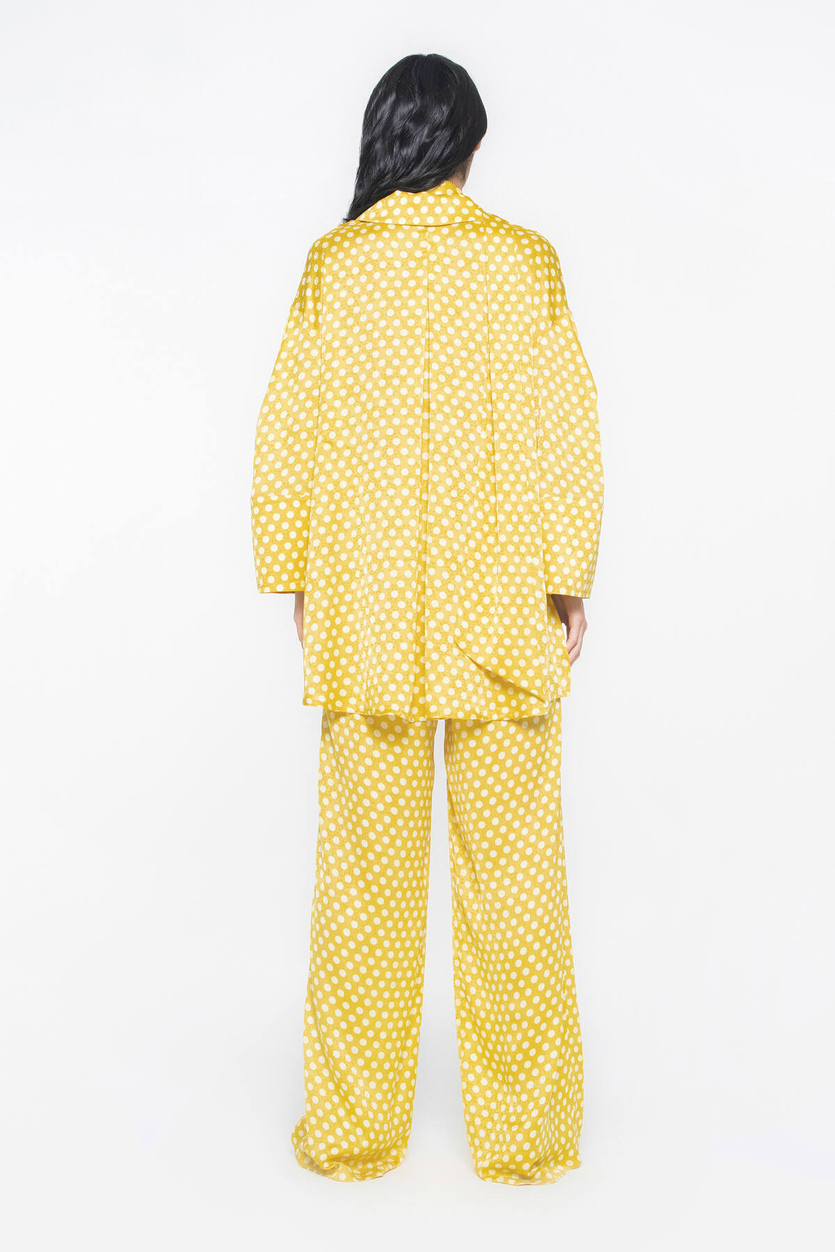 Seyyar Kuşaklı Kalın Kol Bantlı Gömlek