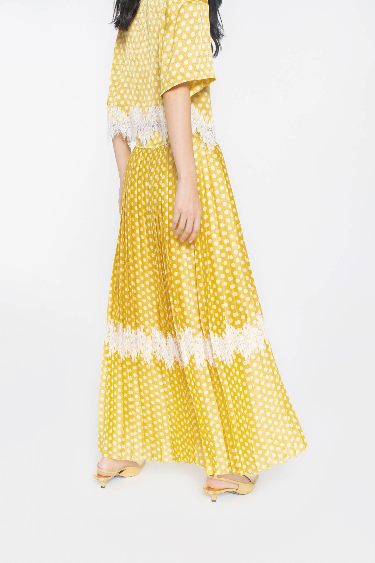 Piliseli Dantel Aksesuarlı Etek