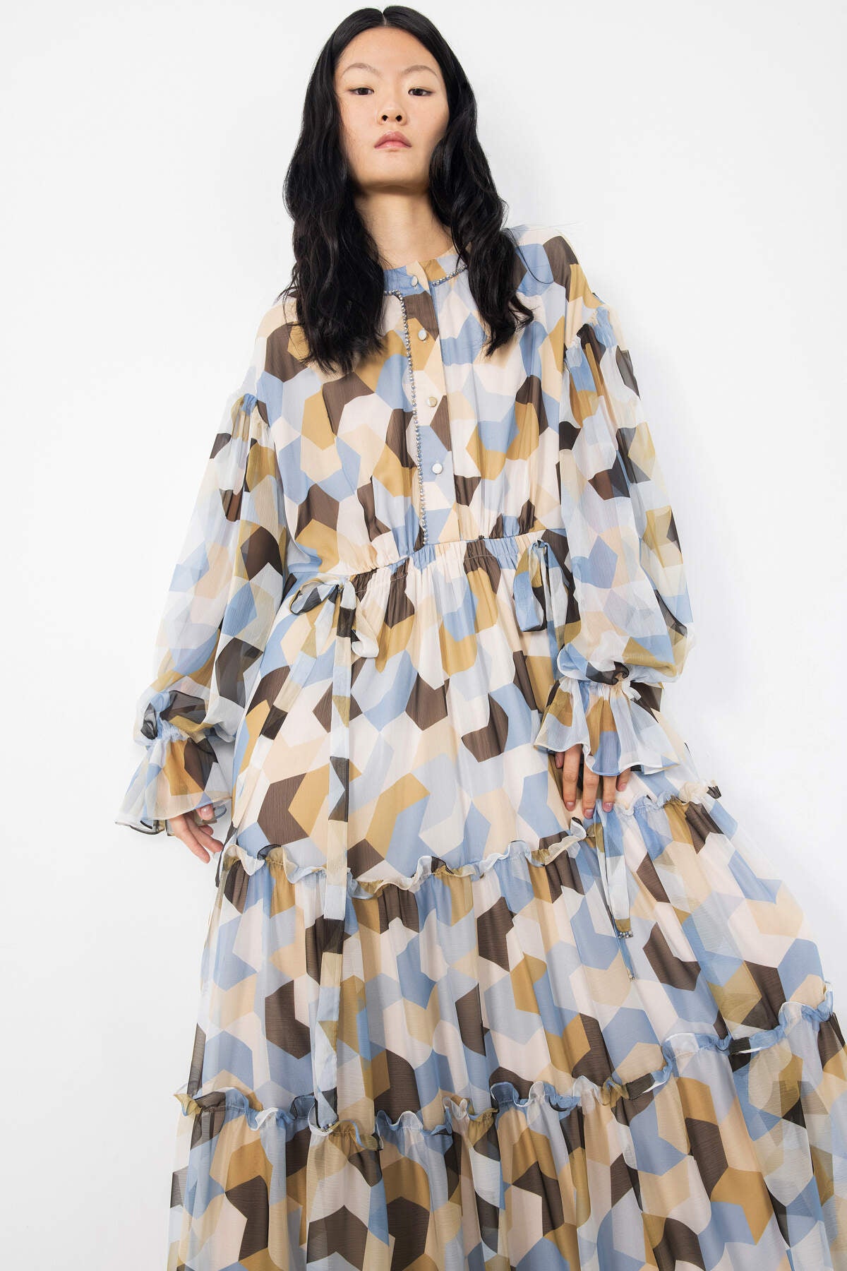 Bağlama Detaylı İşlemeli Desenli Uzun Kloş Elbise