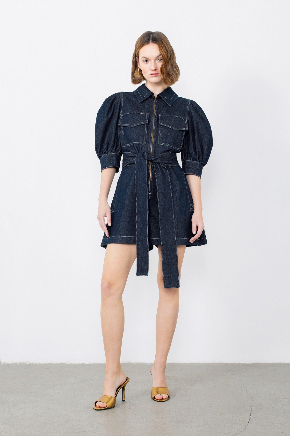 Nakışlı İşleme Detaylı Kuşaklı Jean Tulum