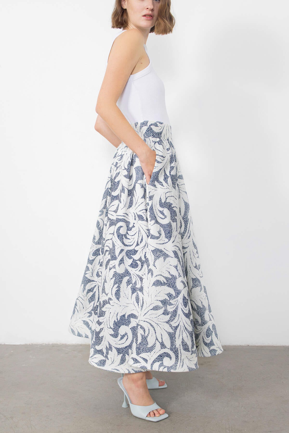 Desenli Uzun Çan Etek