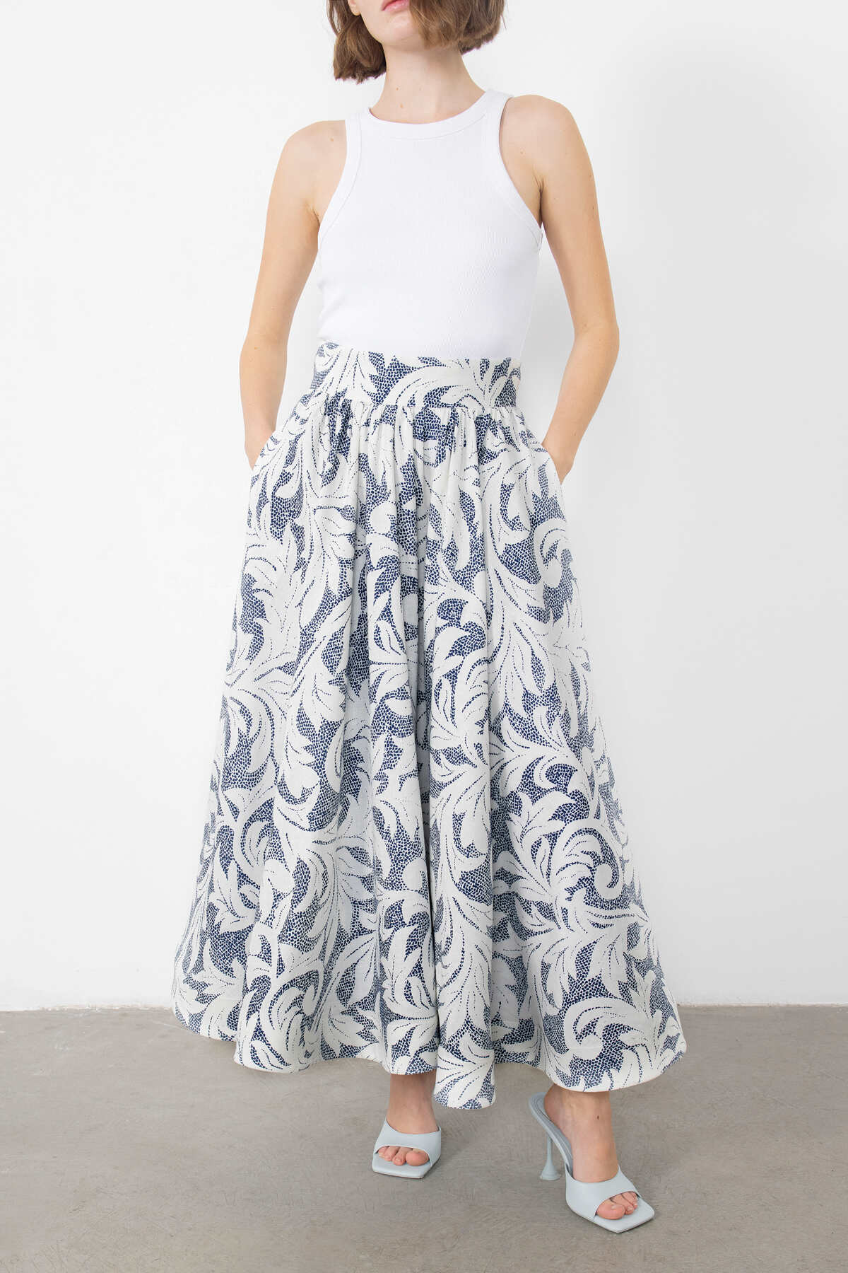 Desenli Uzun Çan Etek