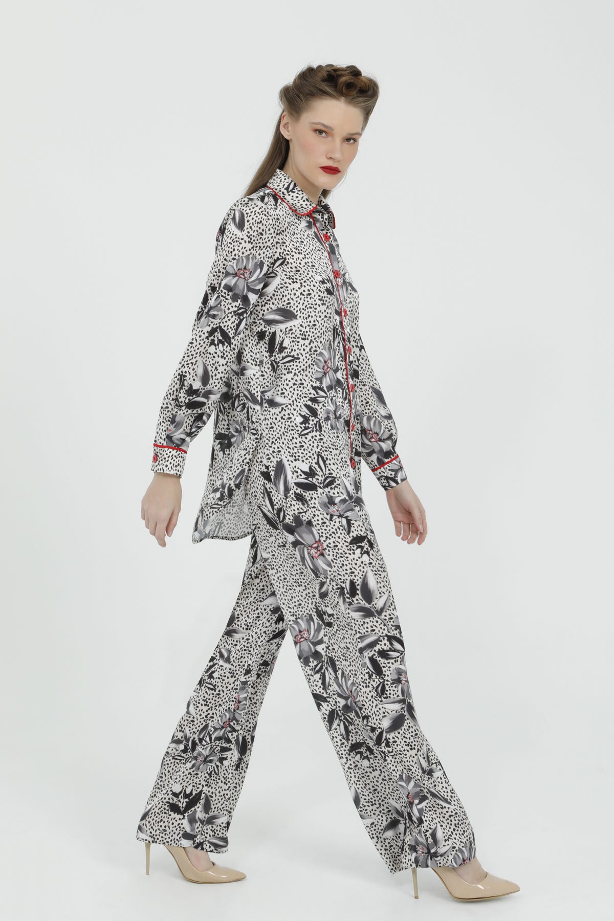 Gömlekli Rahat Kesim Bel Lastik Detaylı Takım