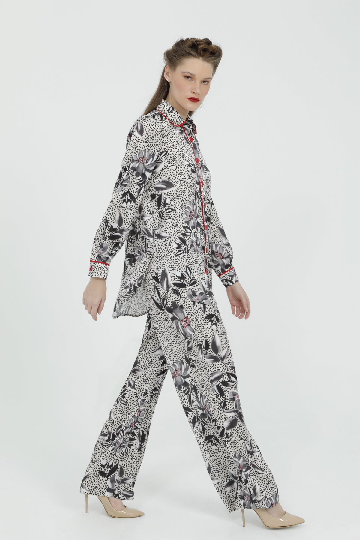 Gömlekli Rahat Kesim Bel Lastik Detaylı Takım