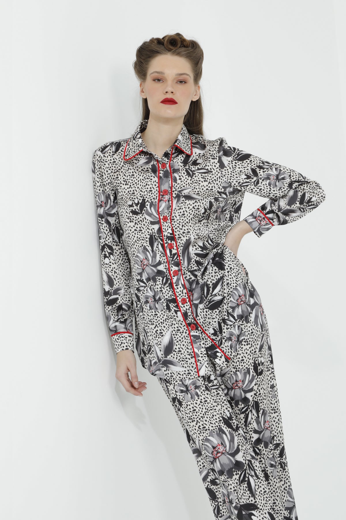 Gömlekli Rahat Kesim Bel Lastik Detaylı Takım