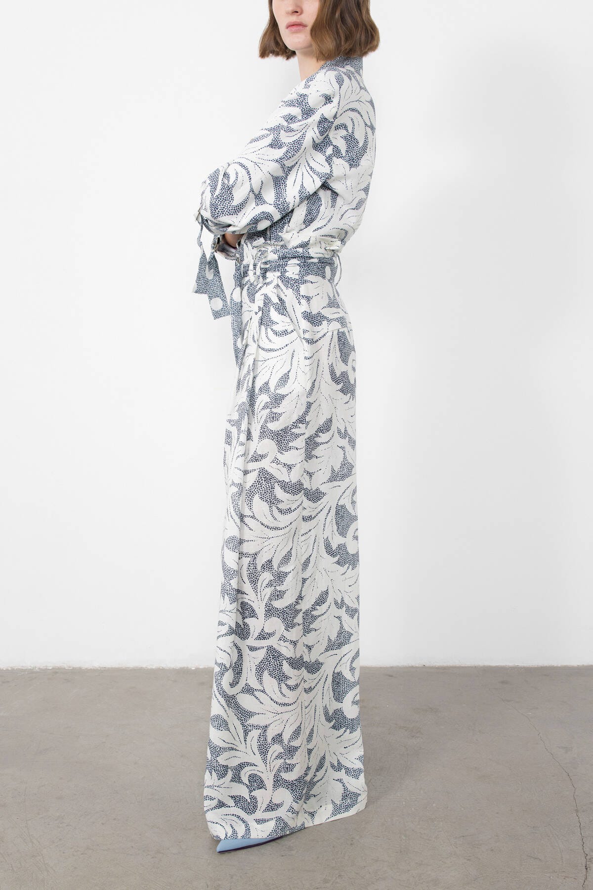 Metal Toka Detaylı Kemerli Pantolon