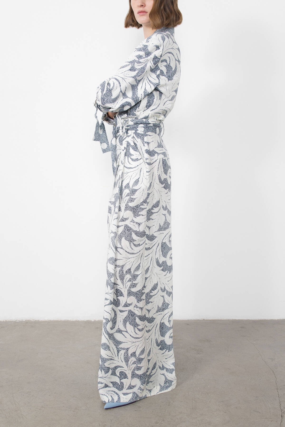 Metal Toka Detaylı Kemerli Pantolon