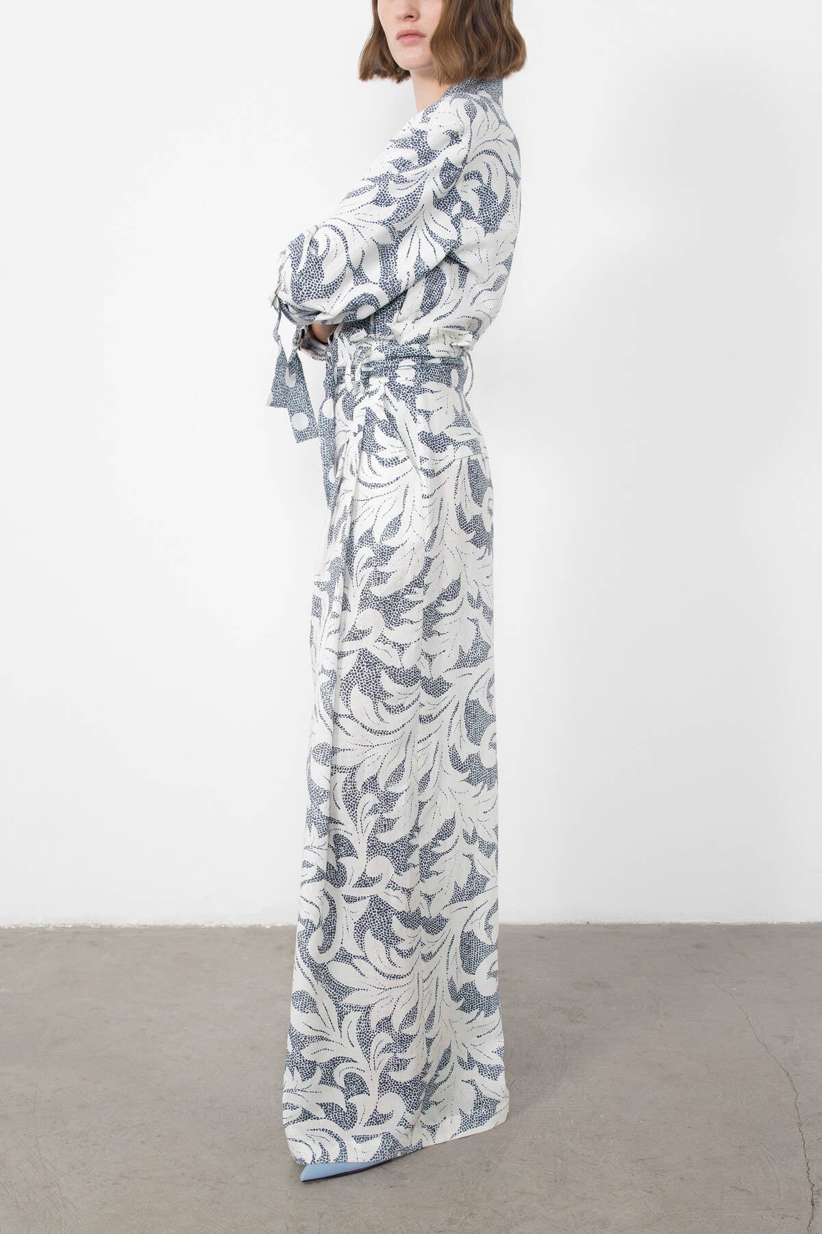 Metal Toka Detaylı Kemerli Pantolon