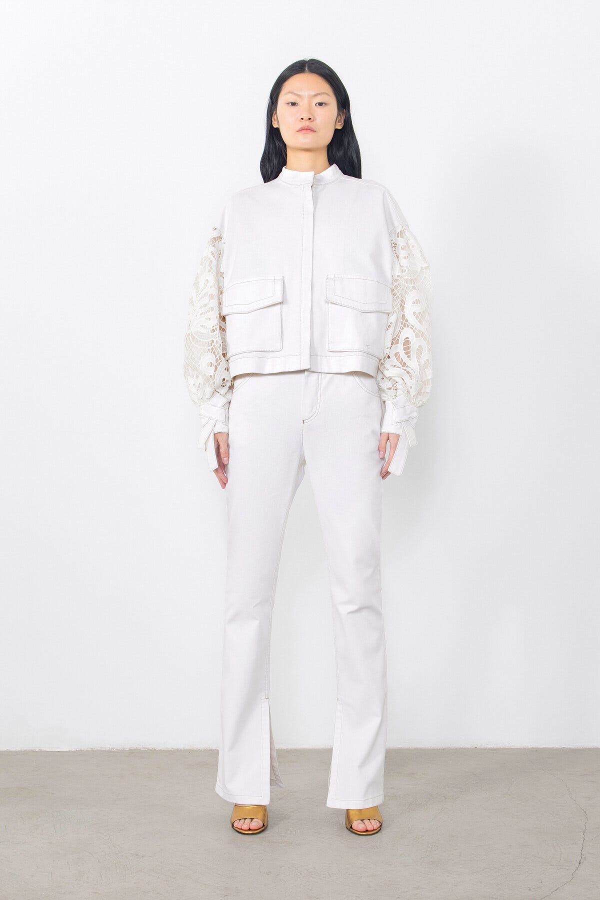 Manşet Bağlama Detaylı Jean Ceket