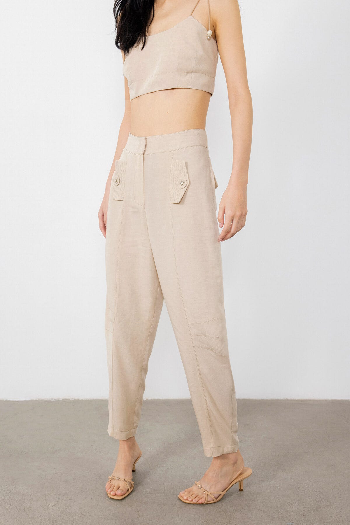Düğme Detaylı Pantolon