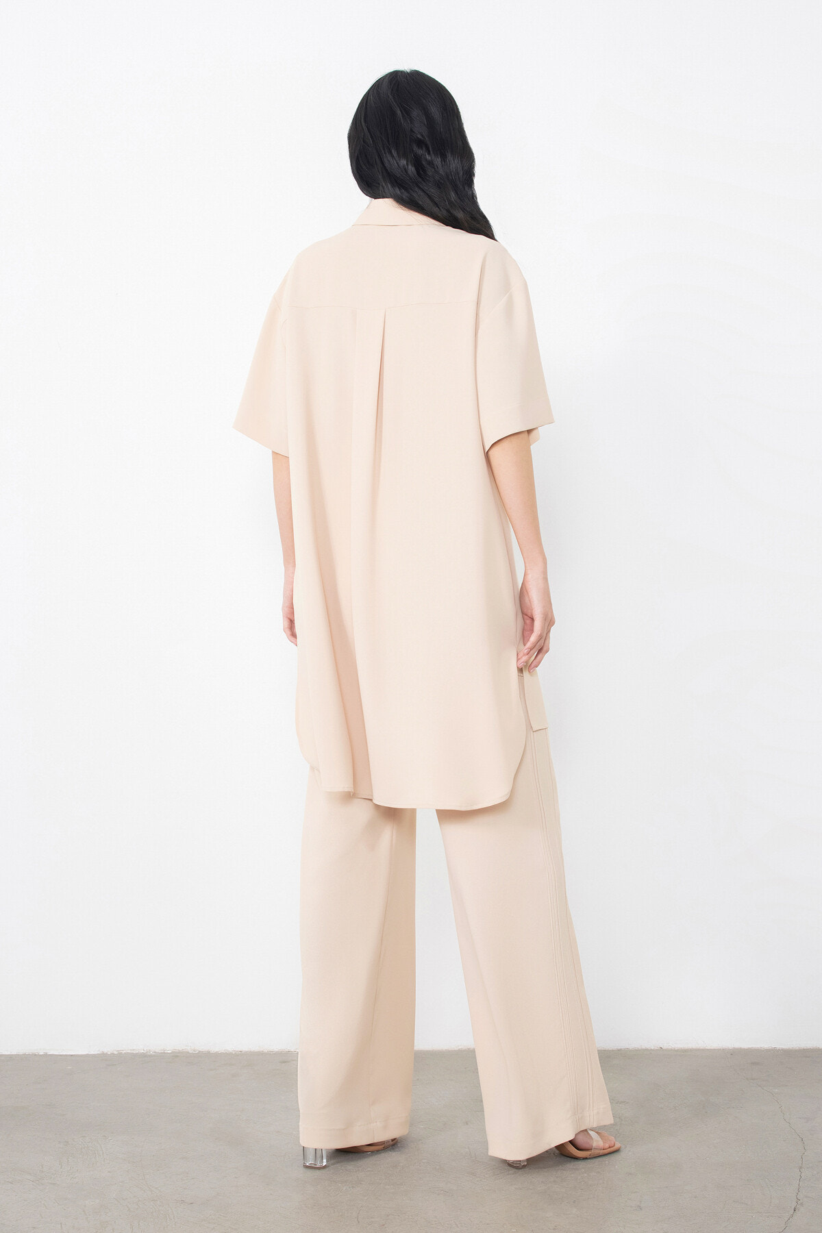 Cepleri Pilise Detaylı İşlemeli Gömlek Mini Elbise