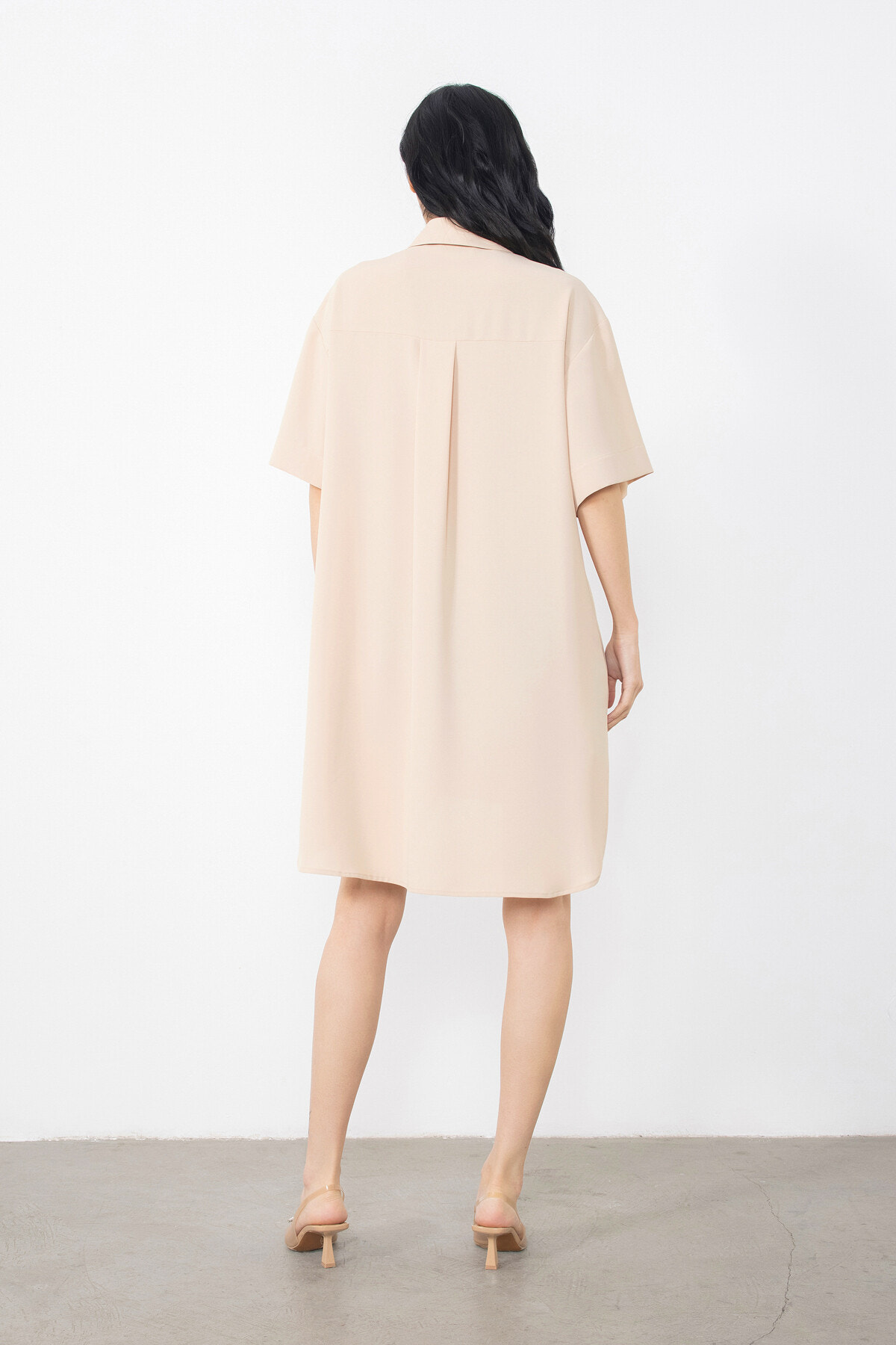 Cepleri Pilise Detaylı İşlemeli Gömlek Mini Elbise