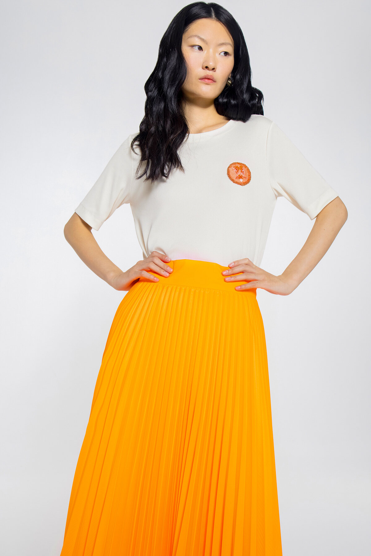 Aplike Nakış Detaylı Basic T-shirt