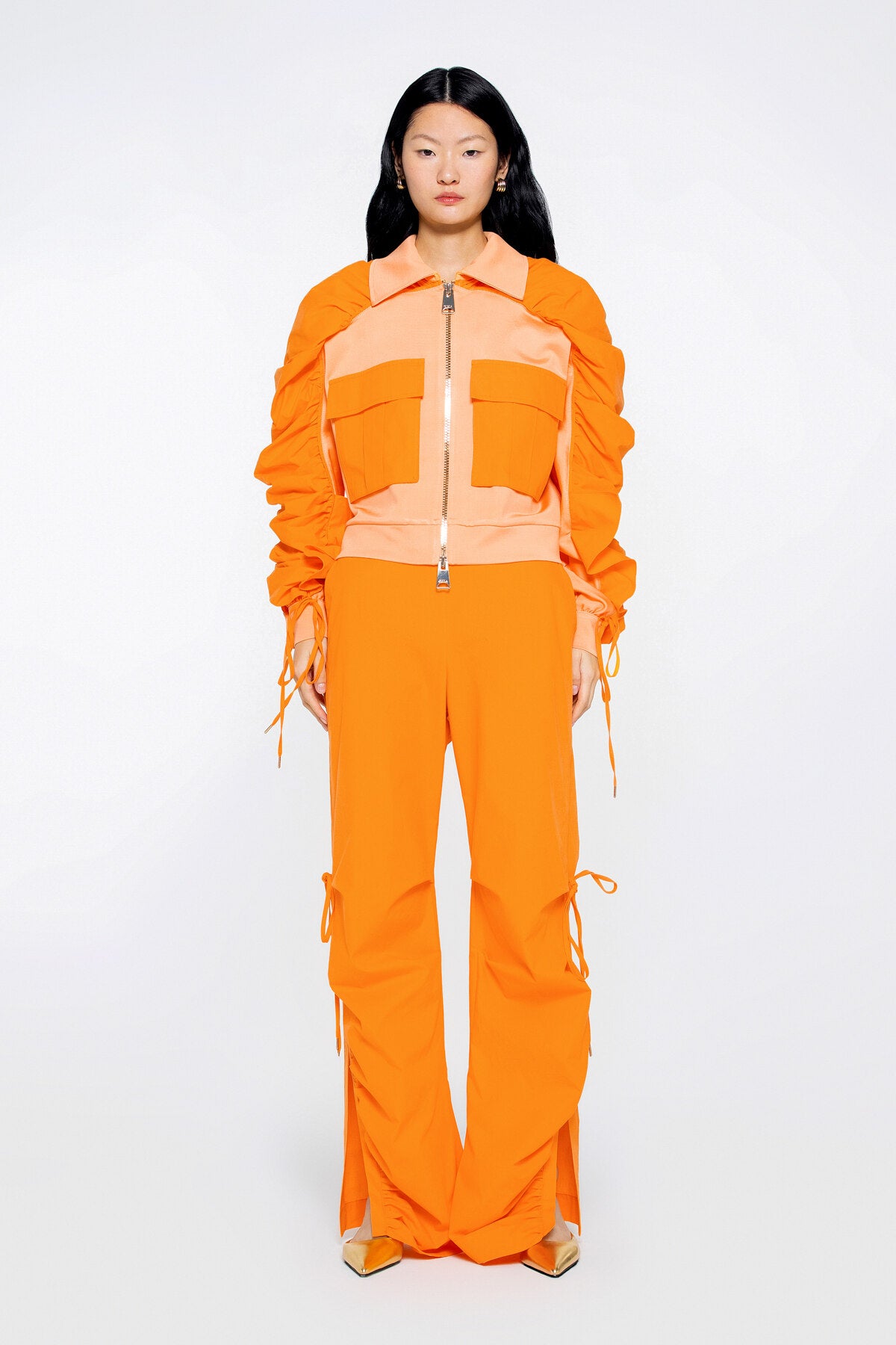 Önden Fermuarlı Cepli Kolları Büzgülü Somon Ceket