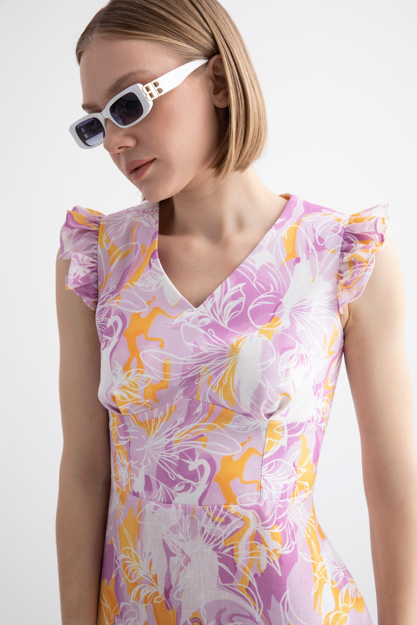 Kol Fırfır Detaylı Manolya Desenli Mini Elbise