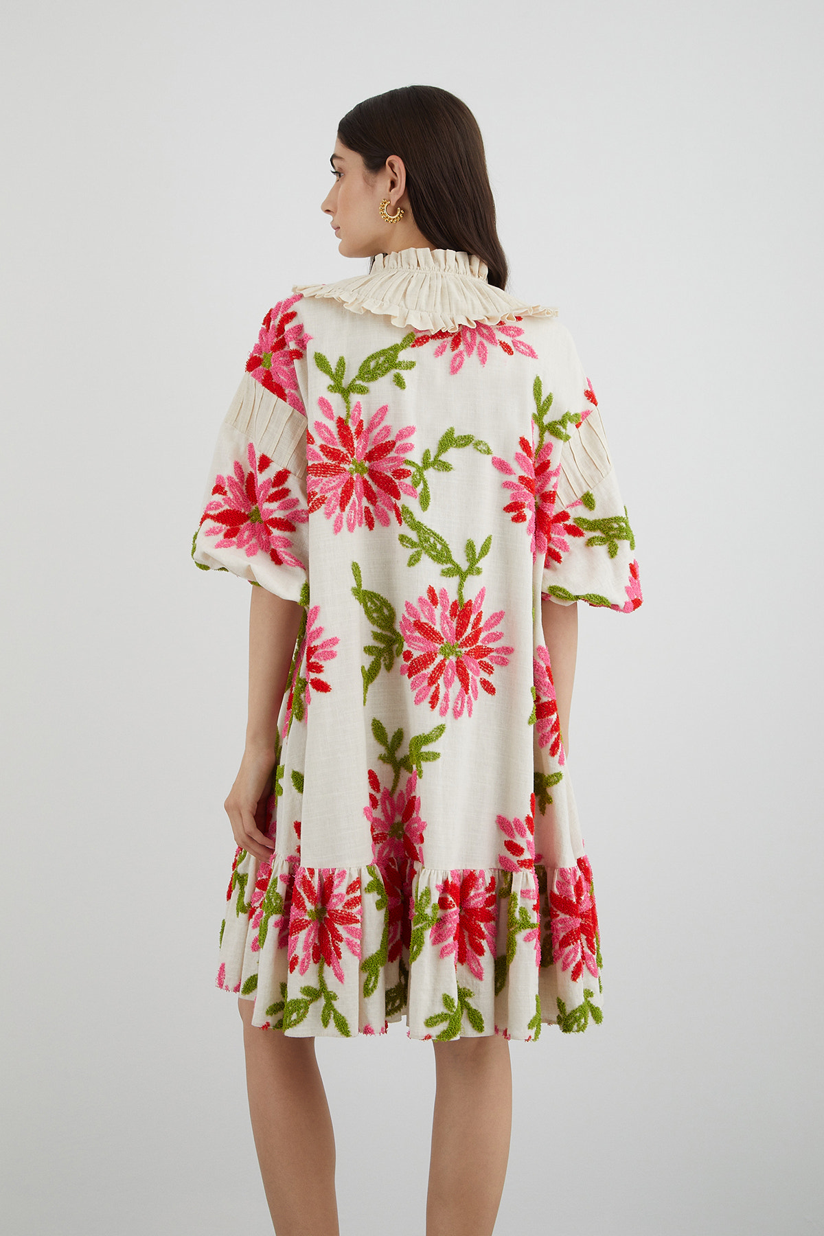 İşleme Yaka Detaylı Çiçek Desenli Midi Elbise