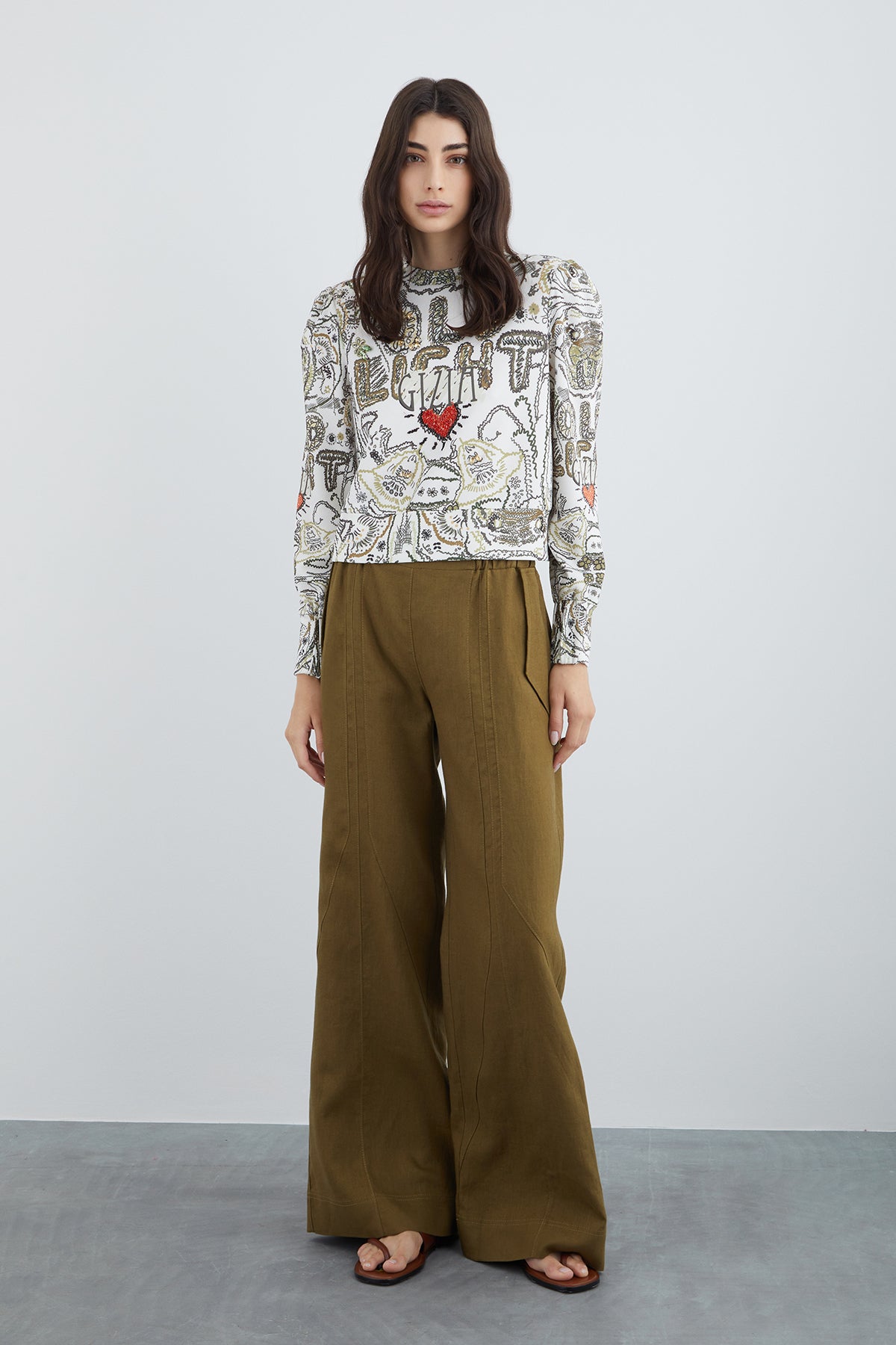 Desenli İşlemeli Sweatshirt