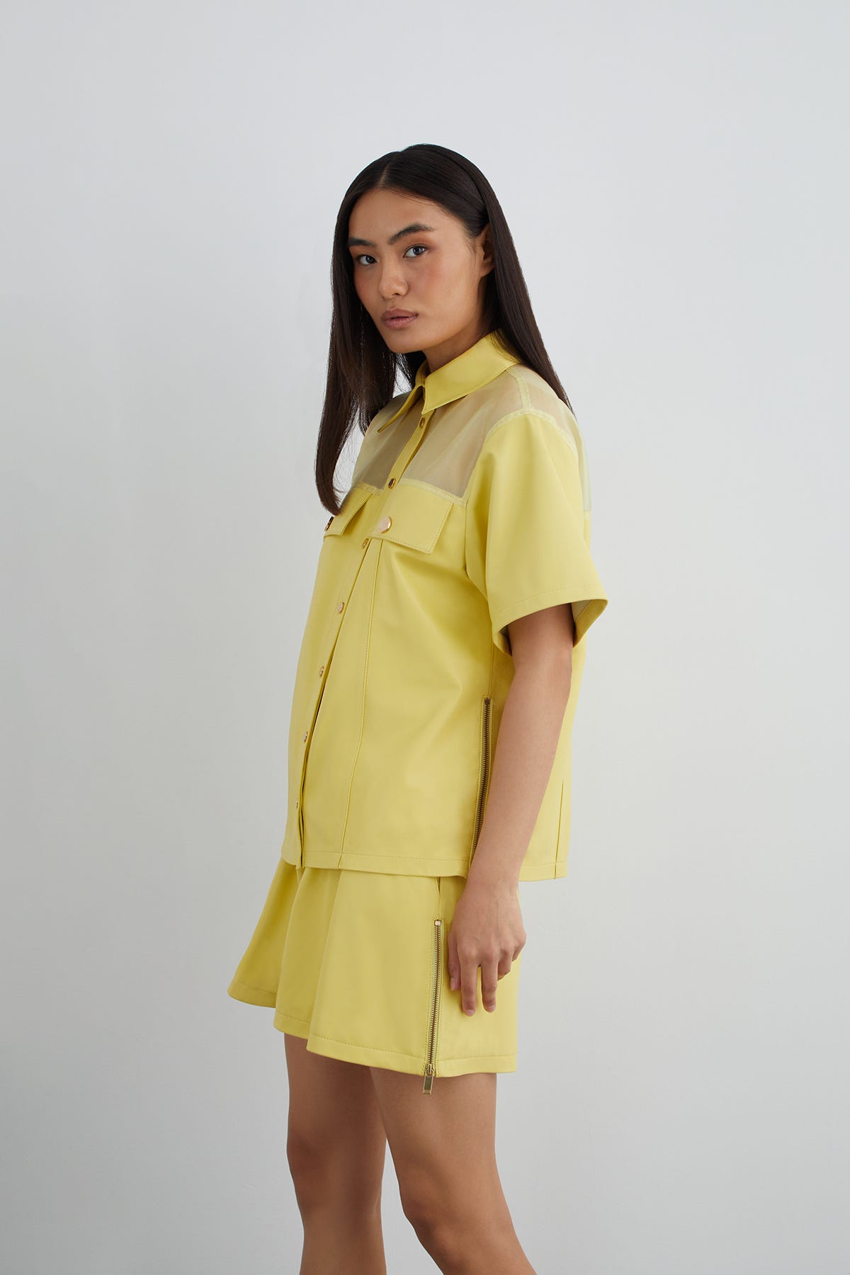 Transparan Organze Detaylı Deri Gömlek