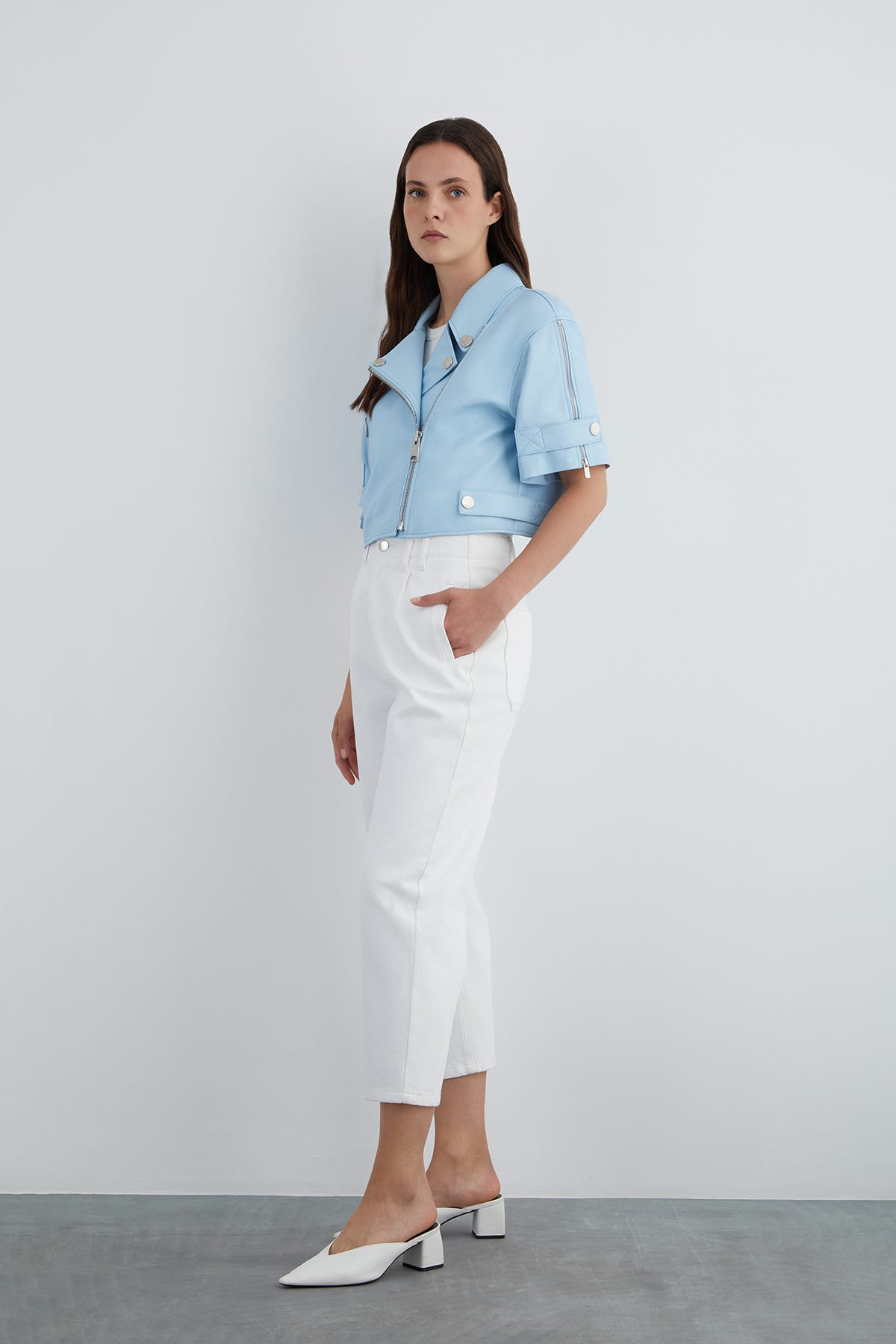 Kol Fermuar Detaylı Mavi Renk Deri Ceket