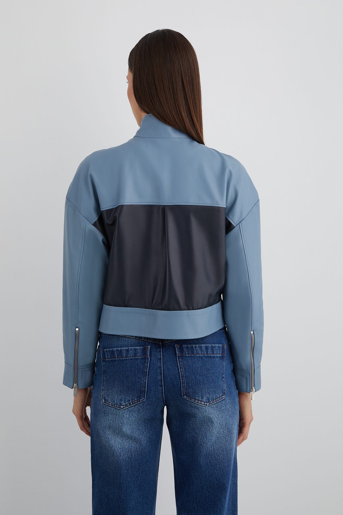 Dik Yaka Kutu Form Deri Ceket