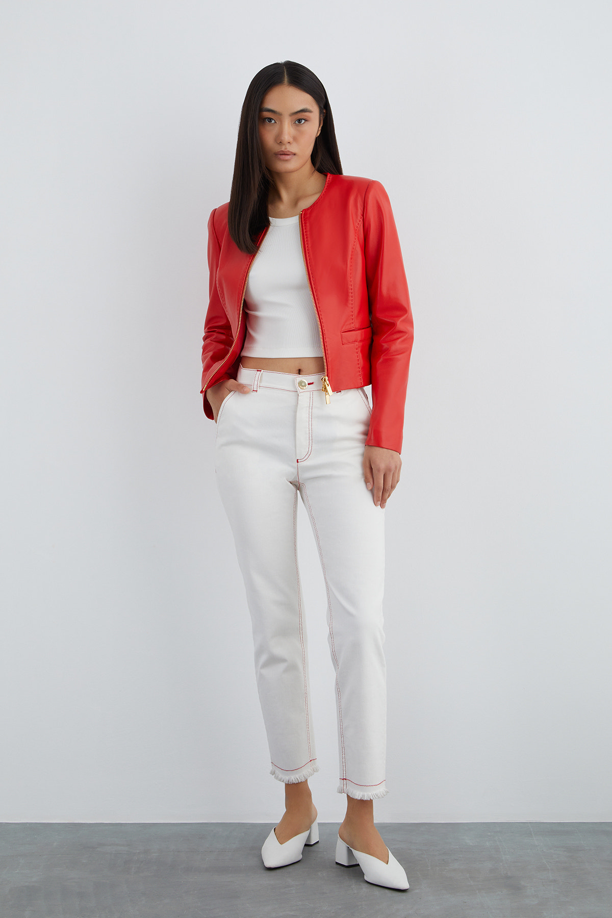 Çift Fermuar Detaylı Arkadan Yırtmaçlı Deri Ceket