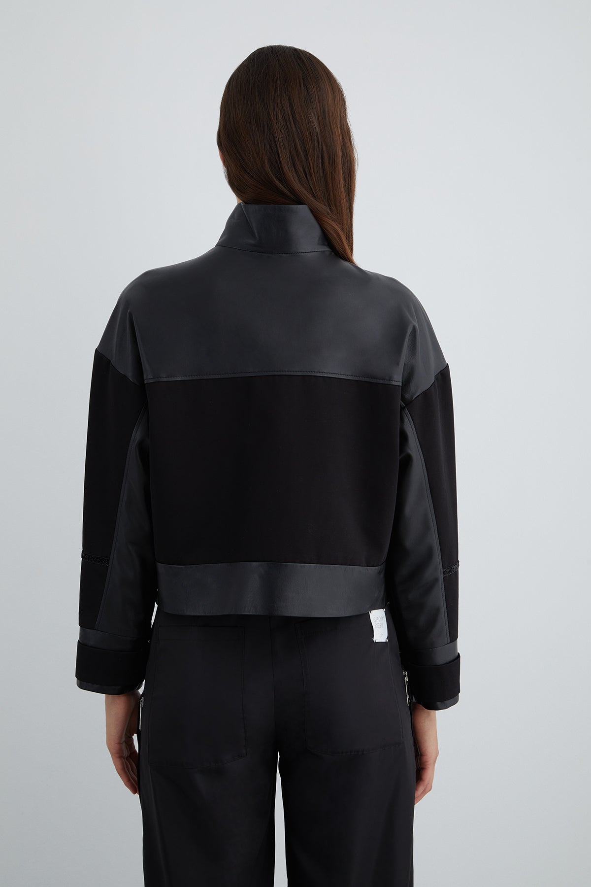 Sim Şerit Detaylı Dik Yaka Ceket