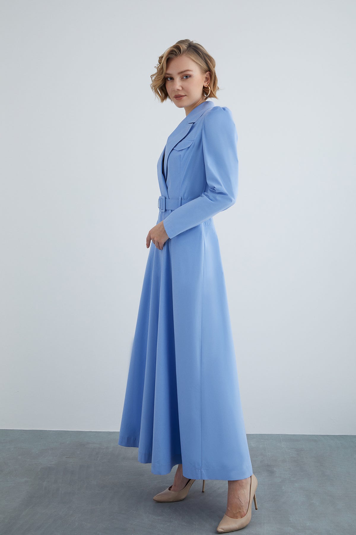 Kruvaze Kapamalı Kemer Detaylı Maxi Elbise