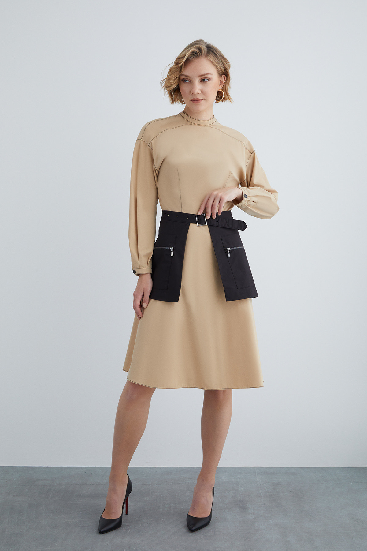 Kontrast Dikişli Kemer Detaylı Midi Elbise