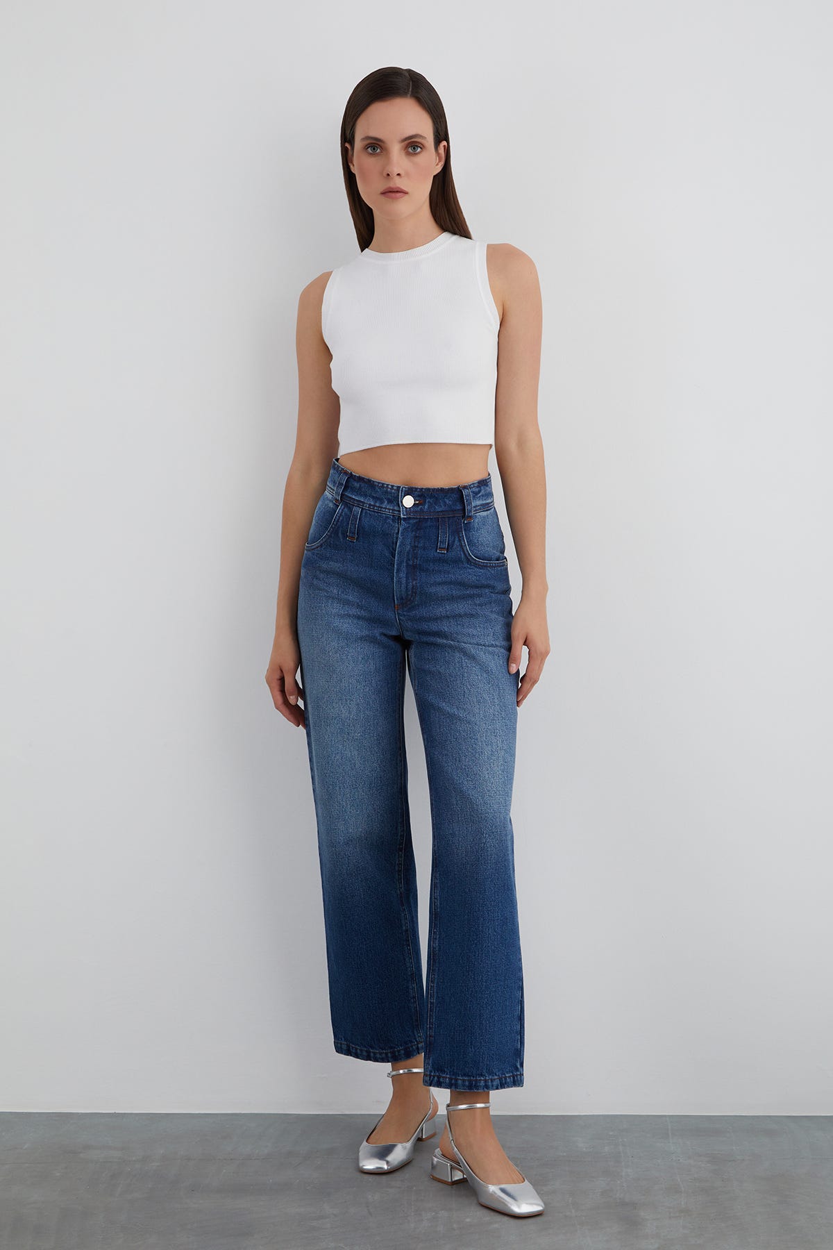 Metal Aksesuar Detaylı Boru Paça Jean Pantolon