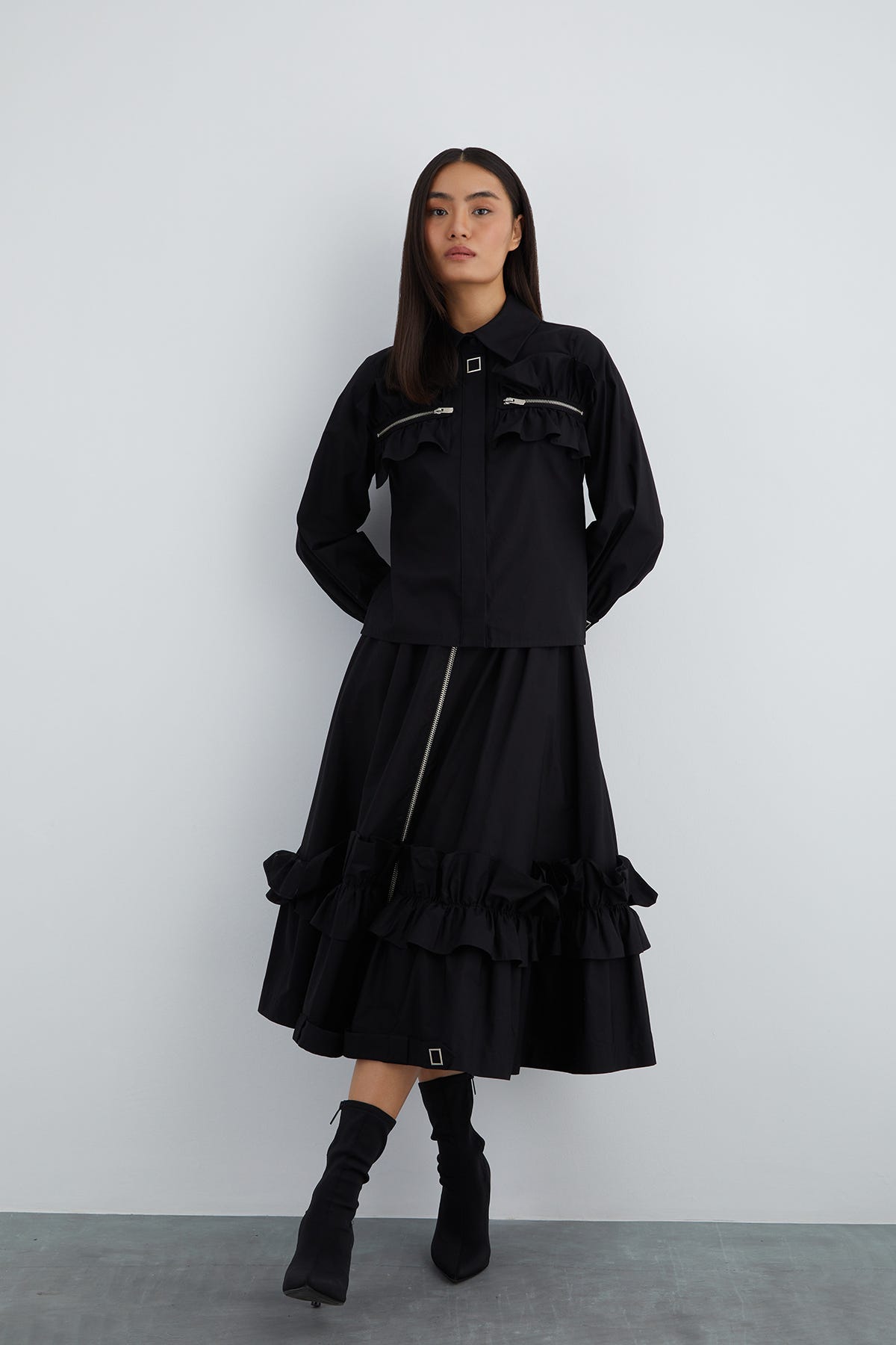 Süs Fermuar Detaylı Yakası Çtçıtlı Uzun Kol Poplin Gömlek